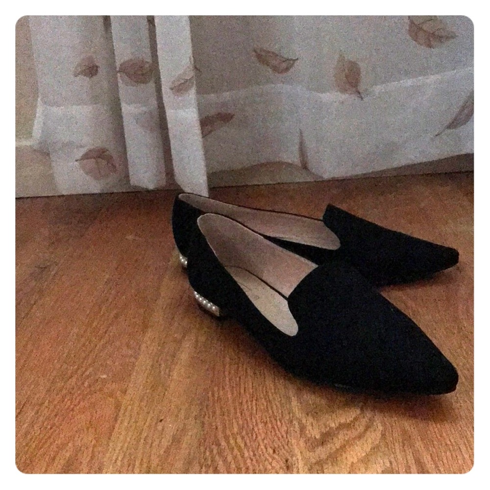 Black flats